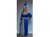 Jonkvrouw blauw met bont 44